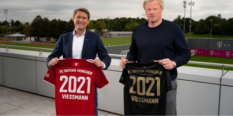 Thomas Heim (l.), Vertriebs- und Marketingvorstand bei Viessmann, mir Oliver Kahn, Vorstandsvorsitzender des FC Bayern - Quelle: Viessmann